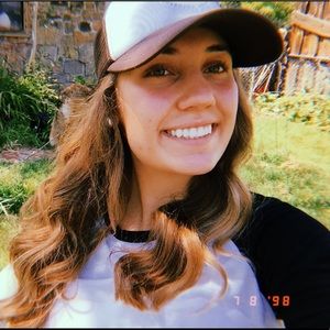 Meet your Posher, Jillian